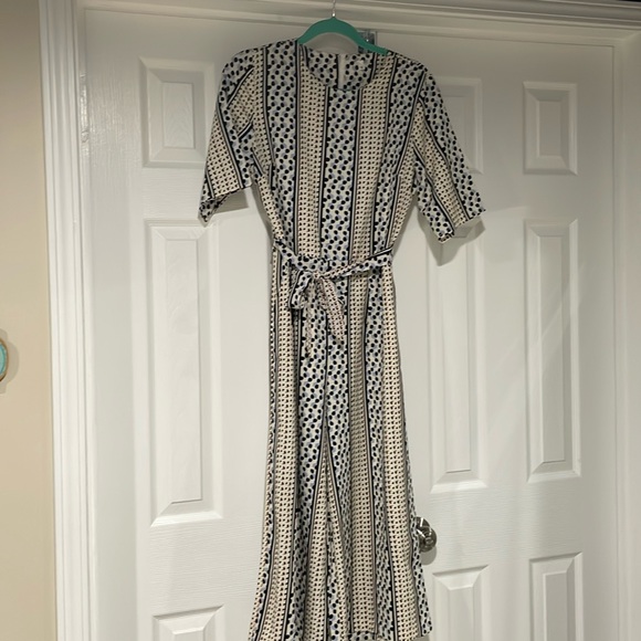 SHEIN jumpsuit, wide legs, short sleeves, zipper back, tie belt - Picture 2 of 7